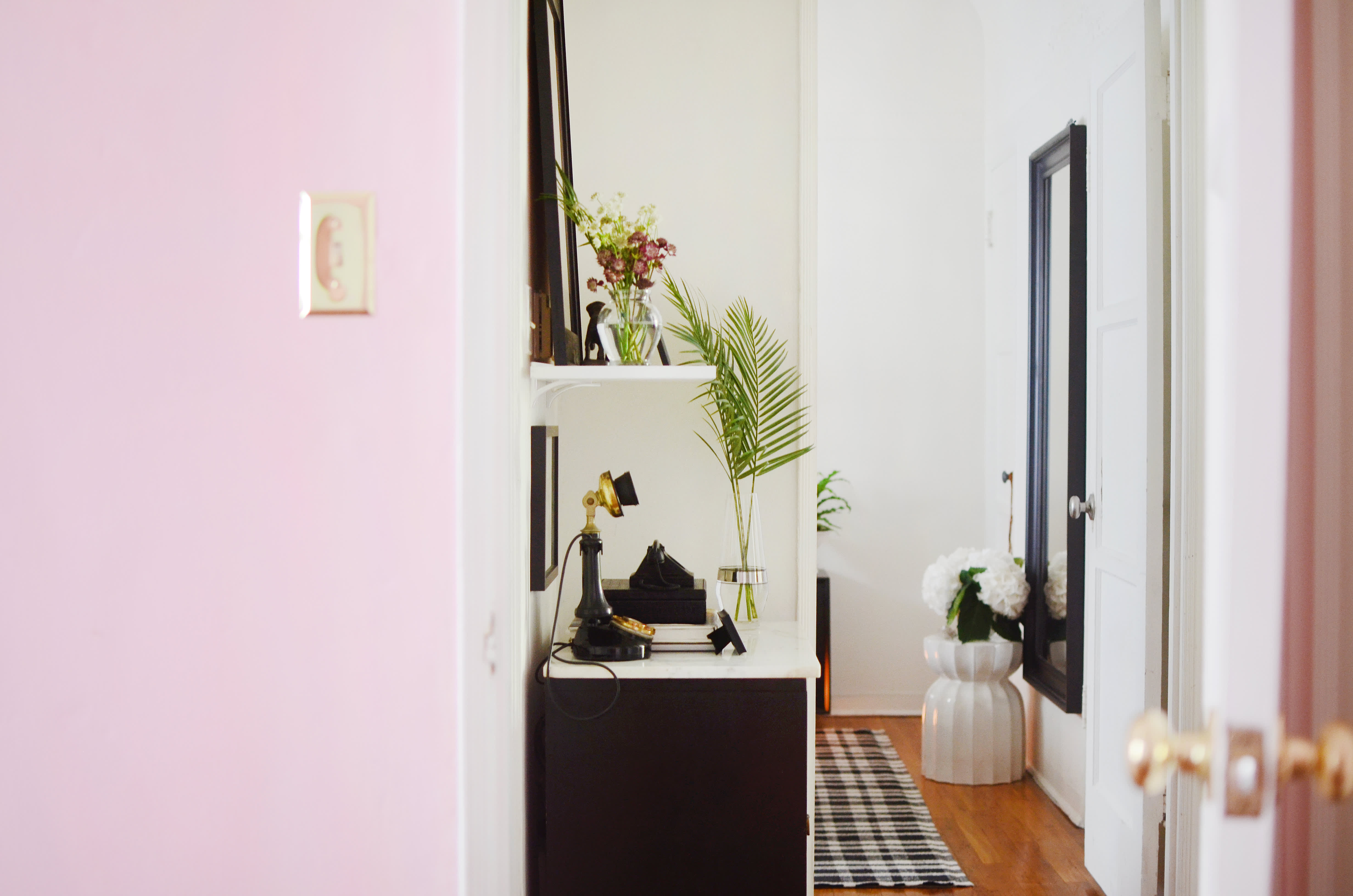 House Tour: An LA Apartment with Old-World Charm | Apartment Therapy - Old World Charm Off-Grid Apartments